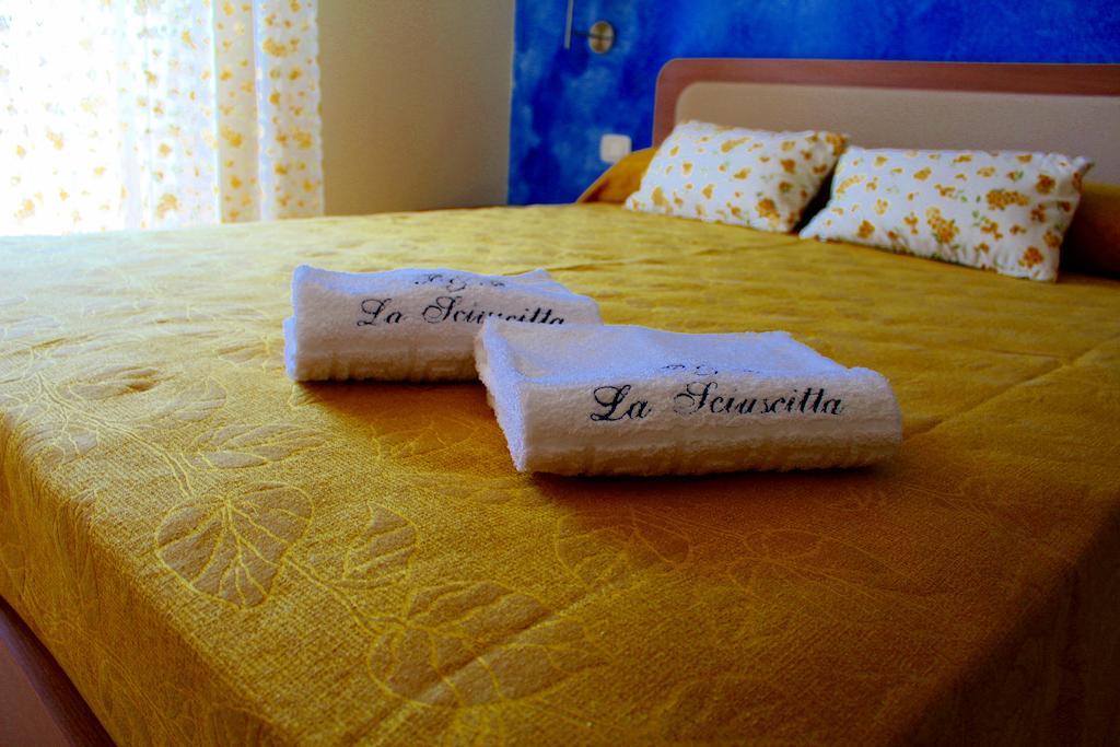 مورتشانو دي ليوكا B&B La Sciuscitta الغرفة الصورة